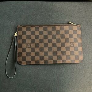 Louis Vuitton Pochette